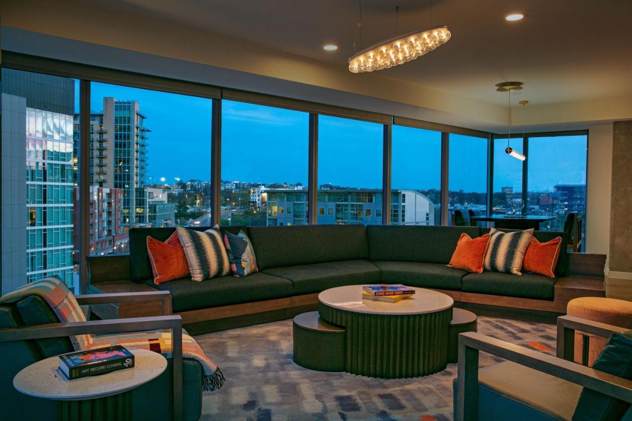 W Suite Vice Presidential Suite 1 Bedroom Hearing Accessible