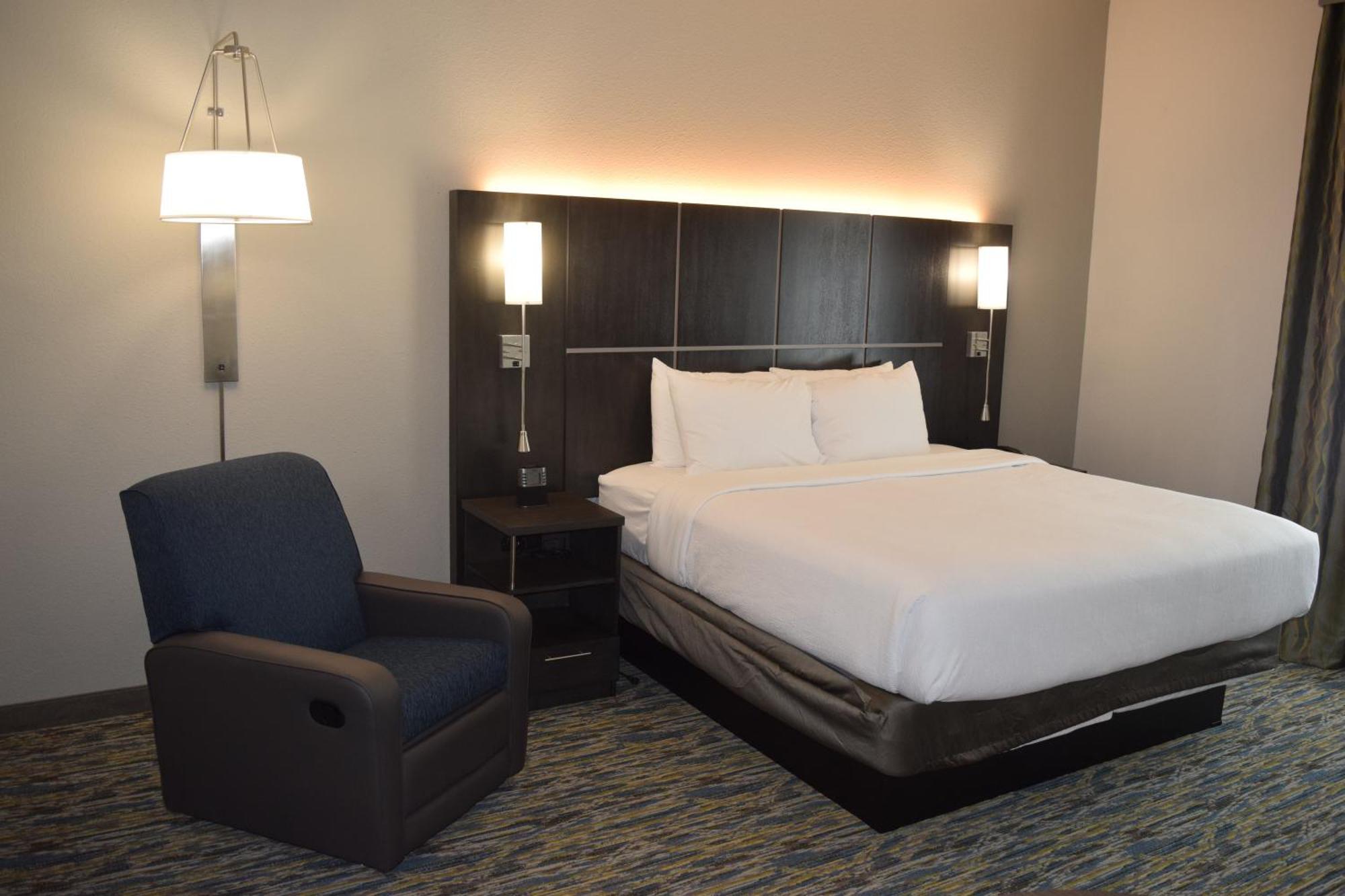 King Studio Suite