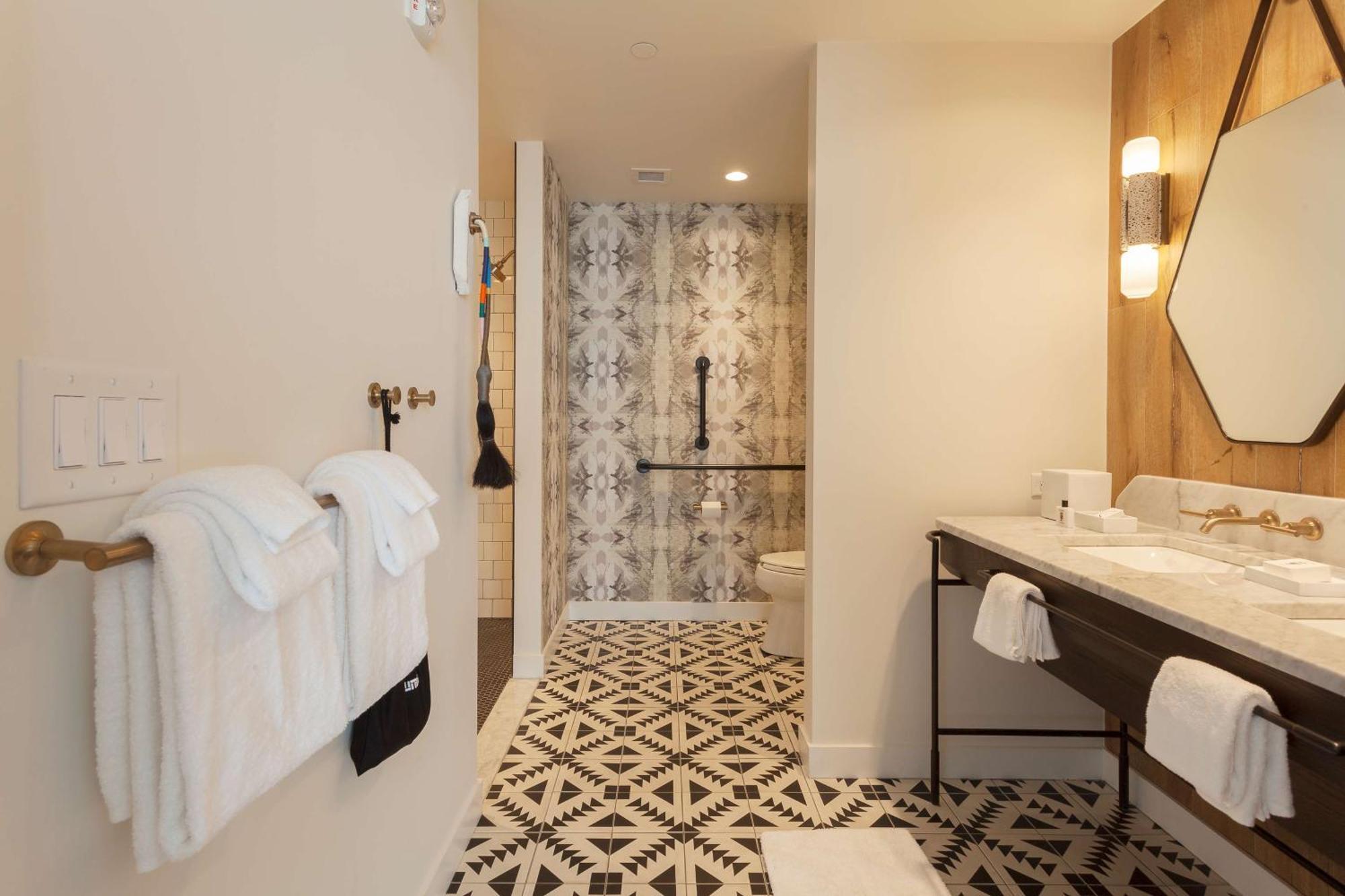 Studio Suite Accessible Shower