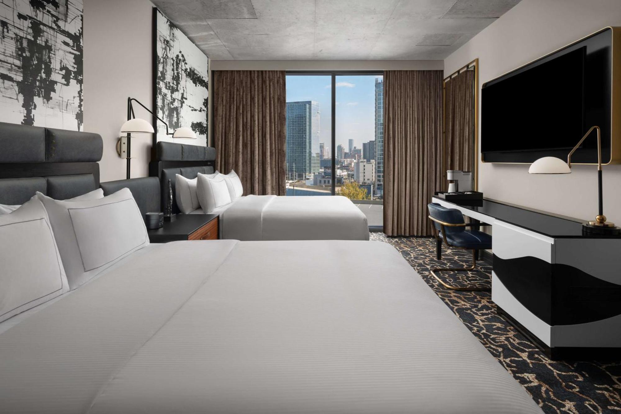 Queen Room Two Queen Beds Roll Shower Mobility Accessible or City View