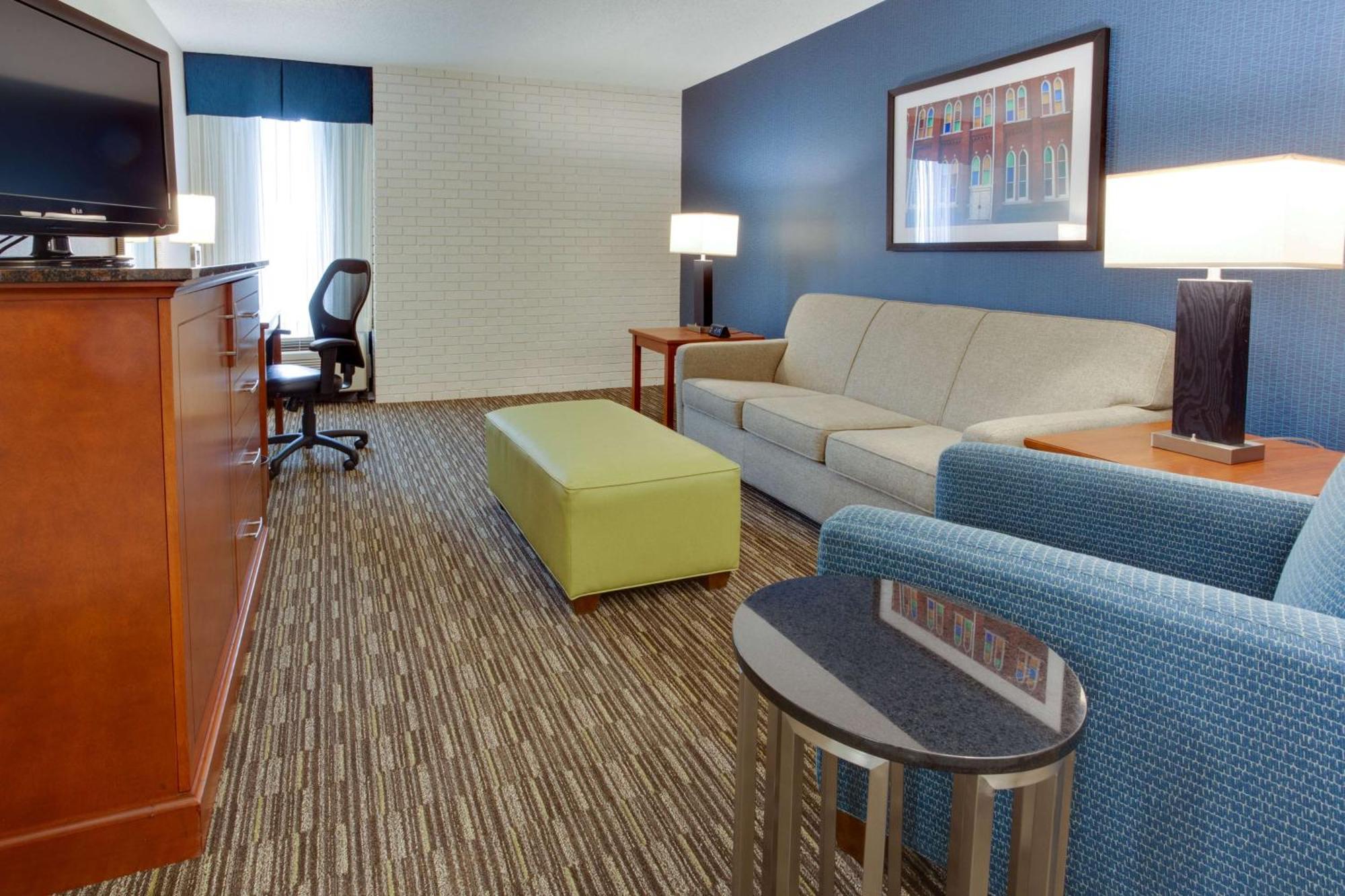Suite with 2 Queen Beds,1710059287:JPEG