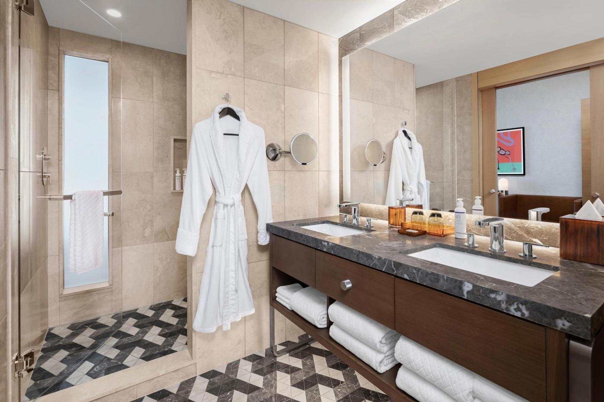 Deluxe One-Bedroom King Suite Hearing Accessible