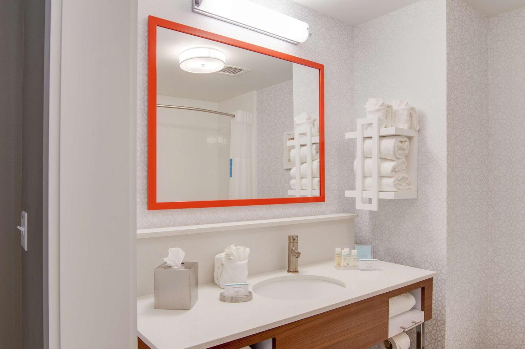 Queen Room with Two Queen Beds,1551955009:JPEG