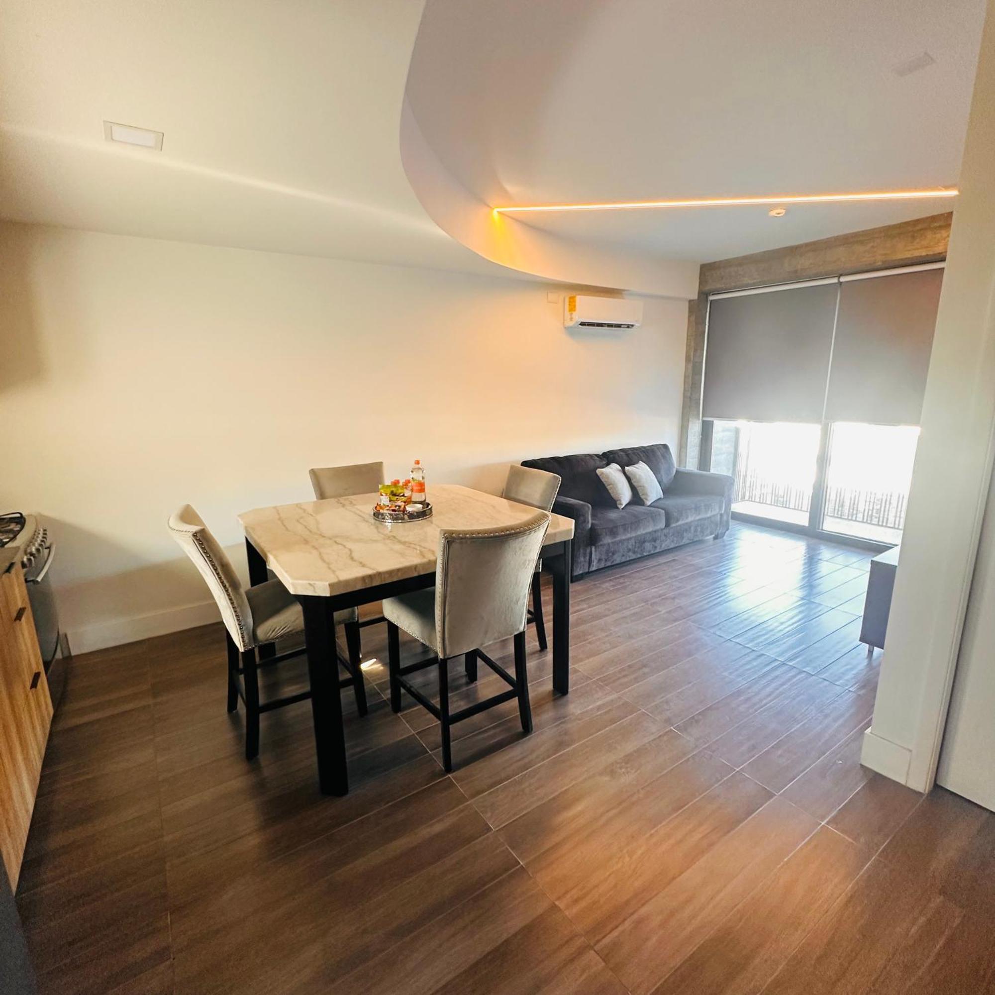 Deluxe King Suite Upper Floor