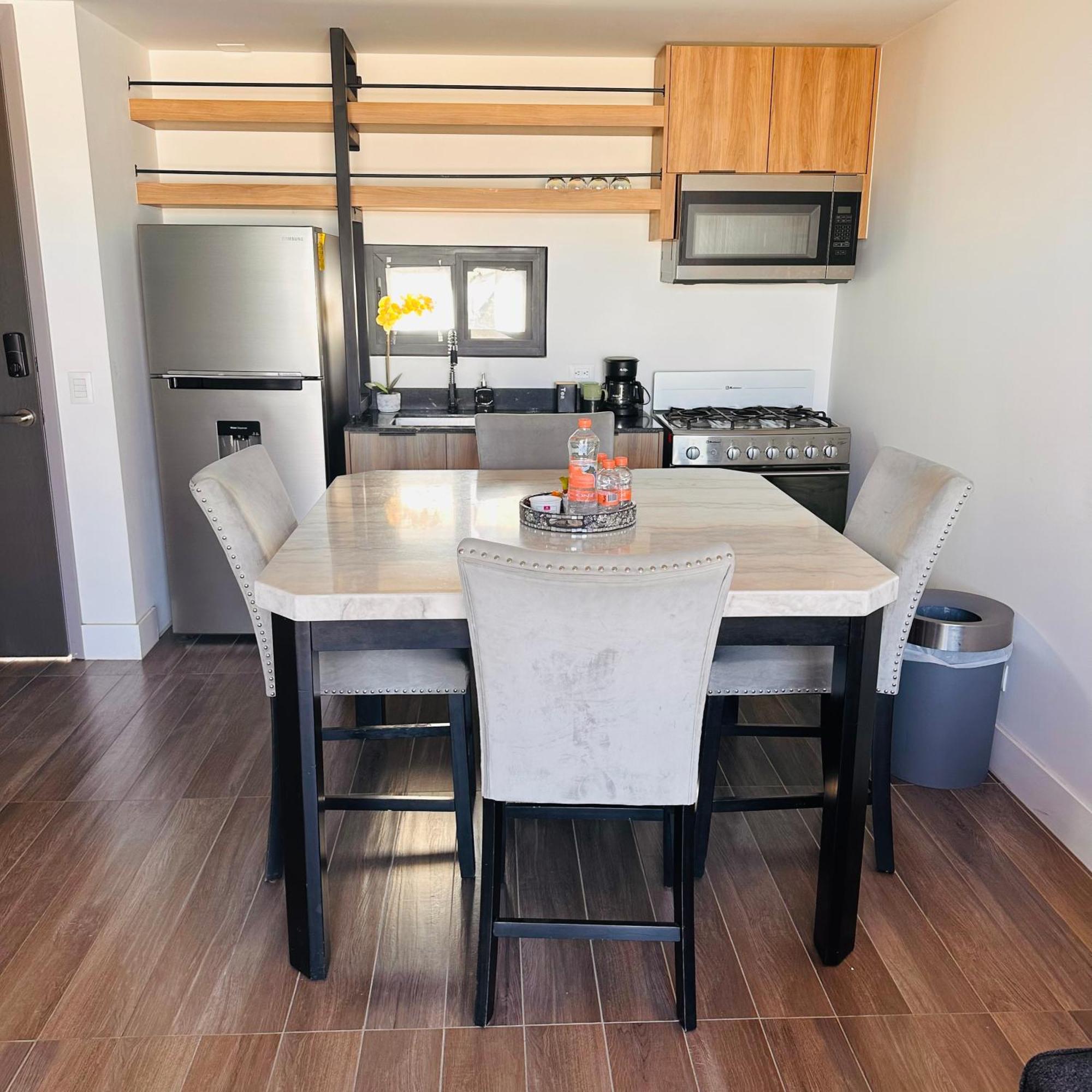 Deluxe King Suite Upper Floor