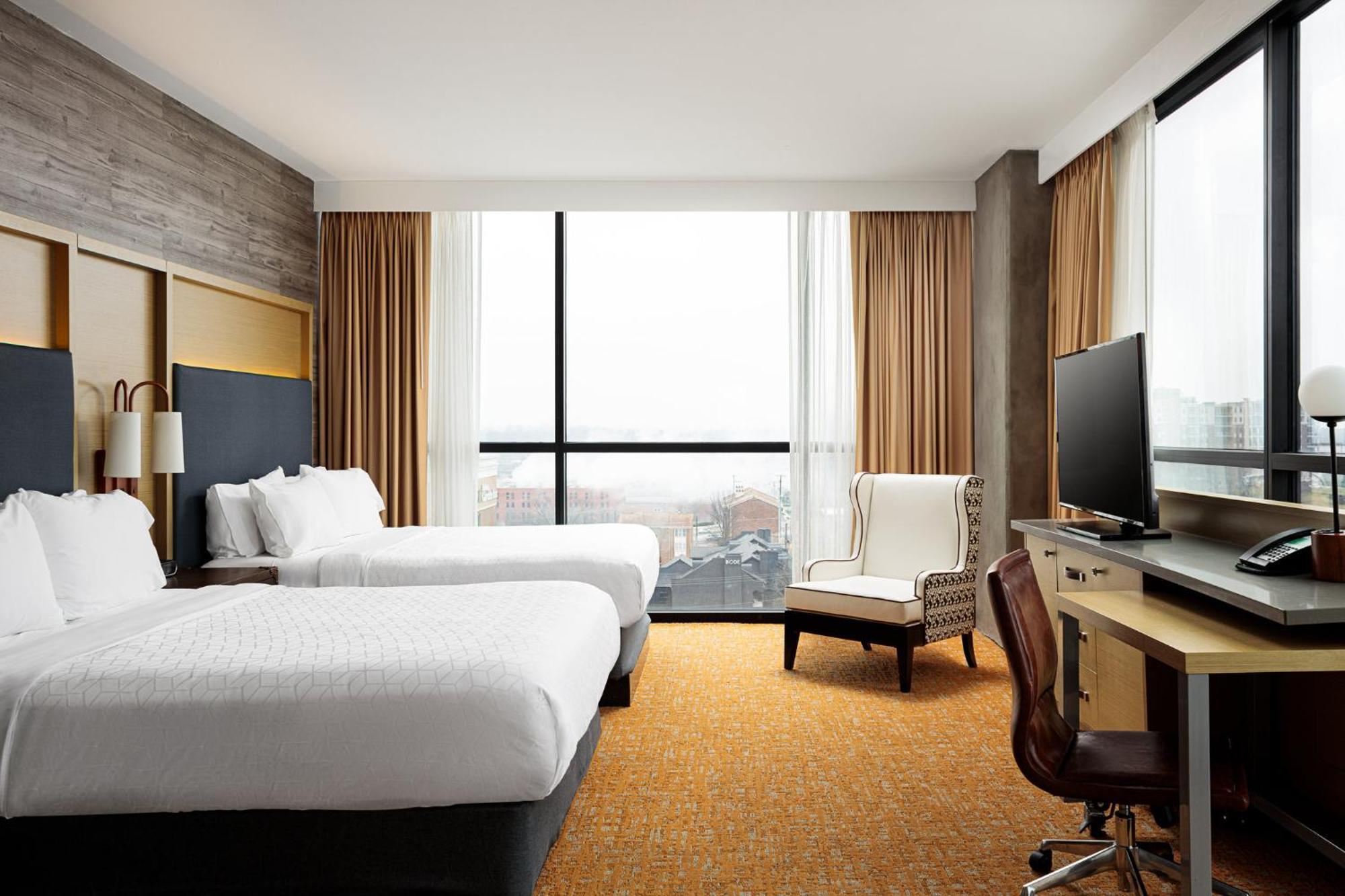 Essential Queen Room Two Queen Beds City View