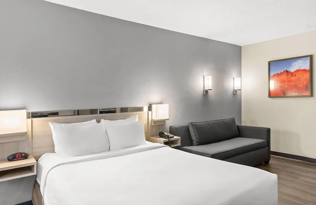 Quality Inn & Suites Nashville - Bellevue-1