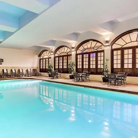 Embassy Suites By Hilton Nashville Airport-3