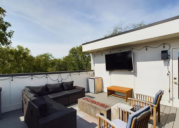 Country Lyric - Mins To Downtown - Rooftop Deck Nashville