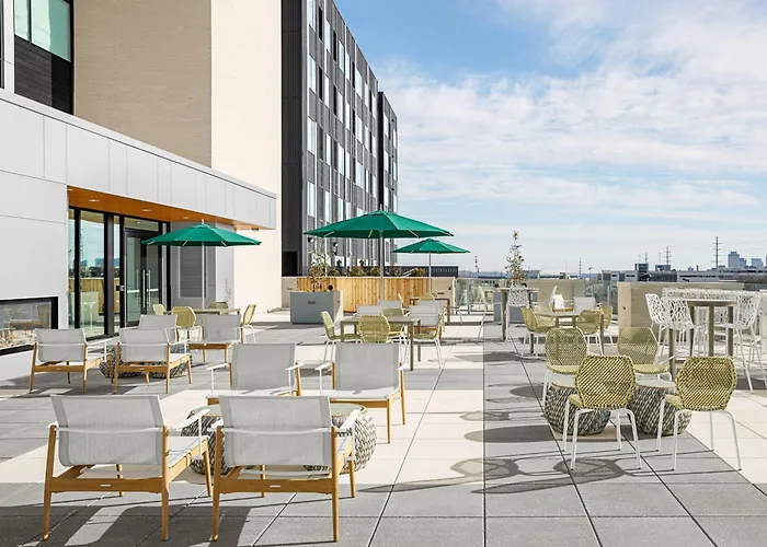 Nashville Pet Friendly HotelsElement Vanderbilt West End